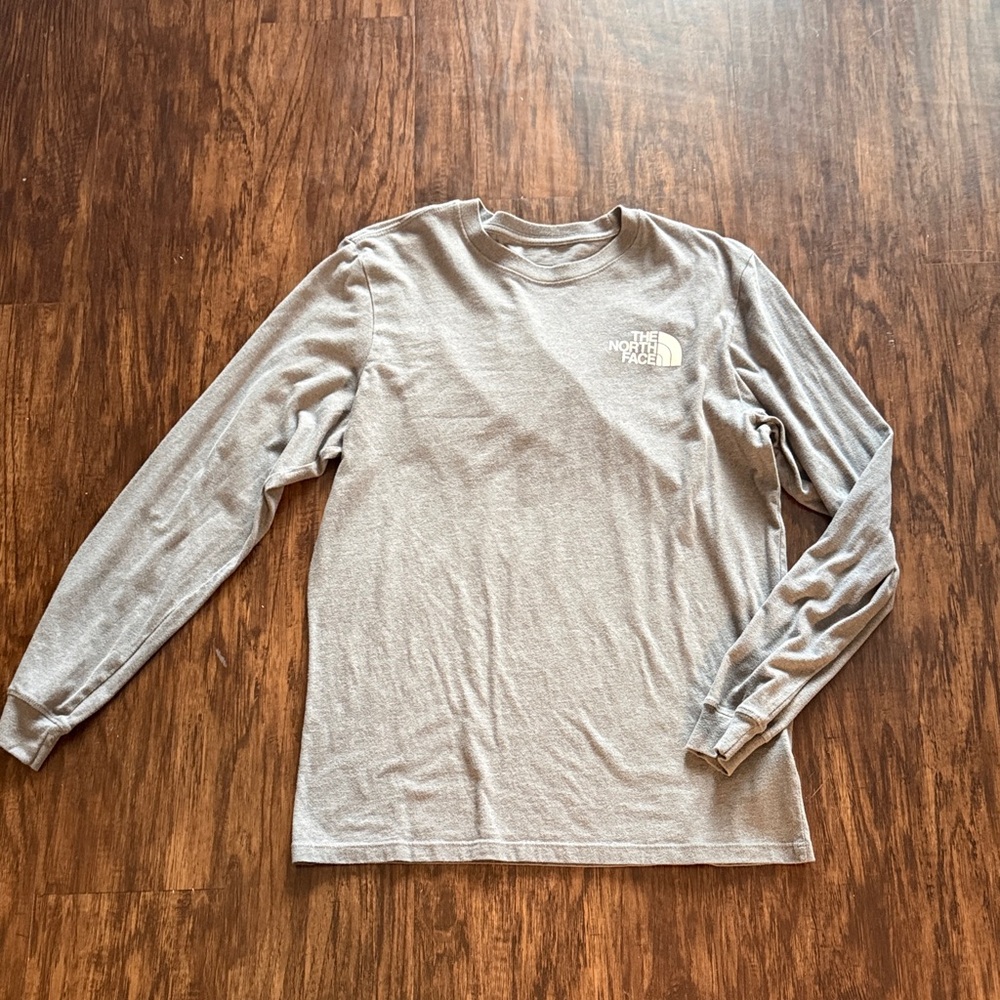 The North Face Light Gray Long Sleeve Logo Tee